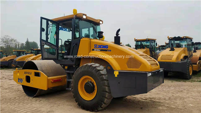 Latest company case about Ethiopia- 1 Unit XCMG 16 Ton Single Drum Road Roller XS163J