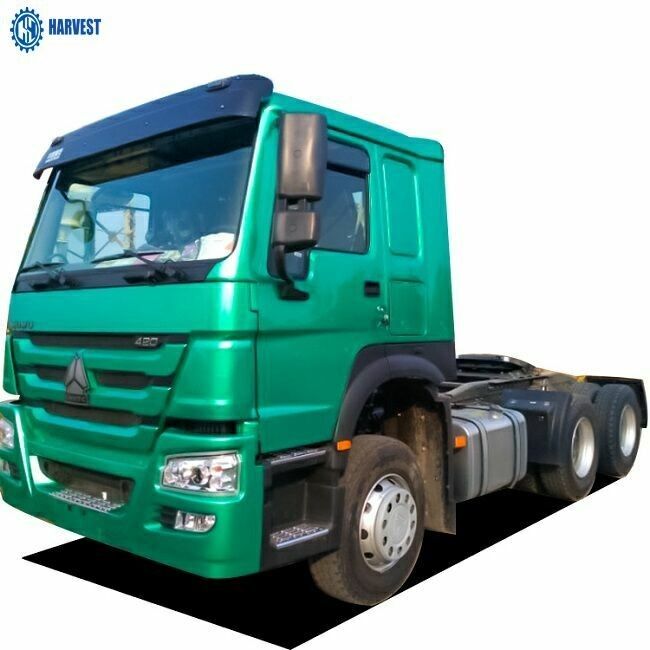 Engine Capacity 9.726L Green Color Sinotruk Howo 420hp Prime Mover Truck